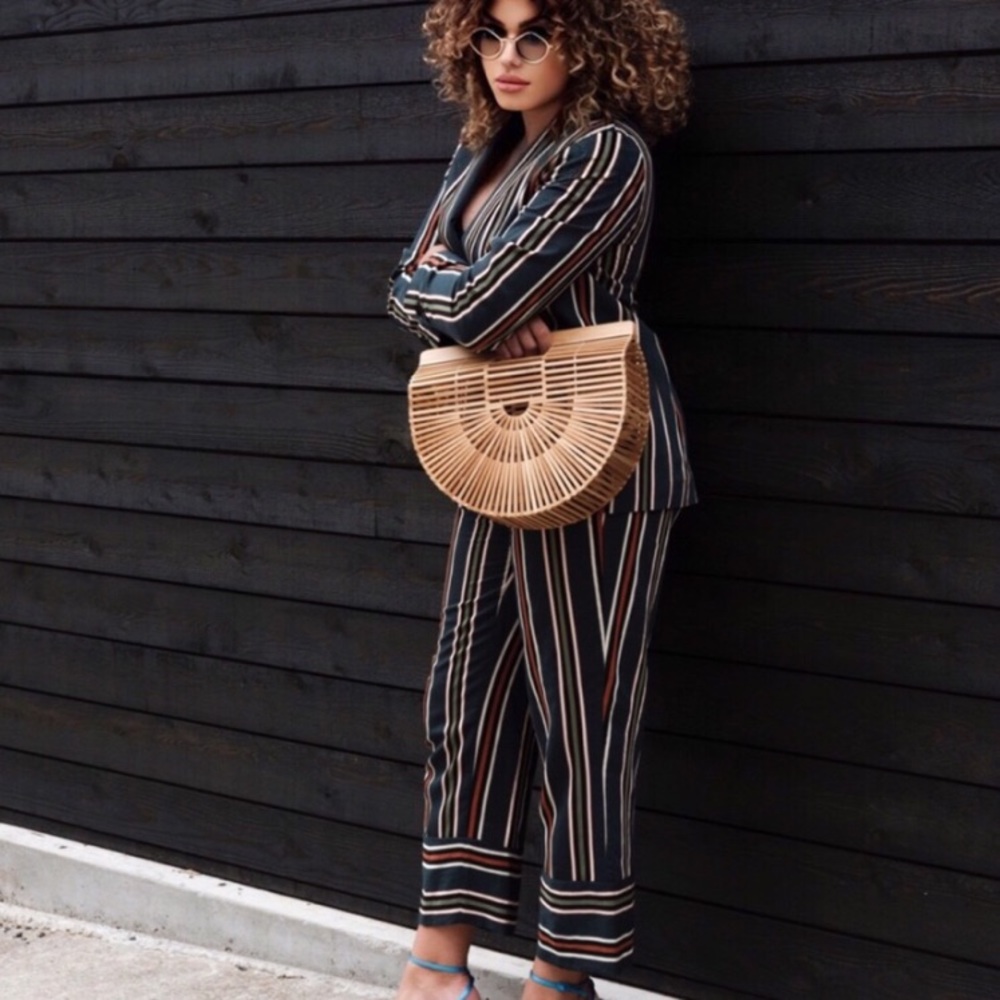 Zara Women Striped Blazer
Chic and sophisticated - Picture 4 of 11